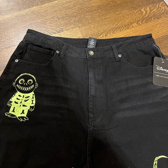 HOT TOPIC DISNEY The Nightmare Before Christmas Oogie Boogie Mom Jean SZ 17 Plus - Picture 12 of 14
